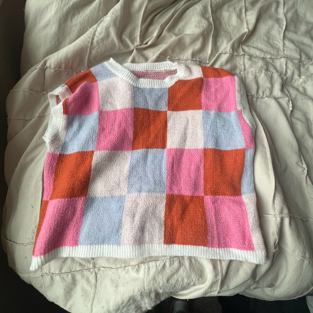 Cute colorful shirt, never worn